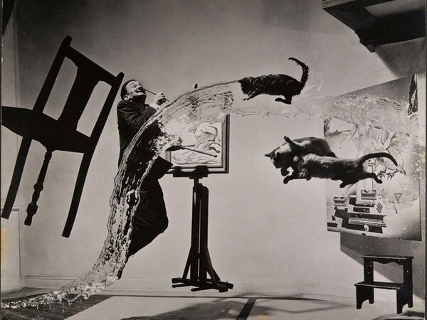 Cover image for Philippe Halsman, Astonish Me!