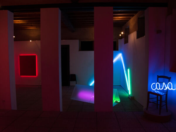 Cover image for Paolo Scirpa & Manuela Bedeschi. Art and light: neon as a medium