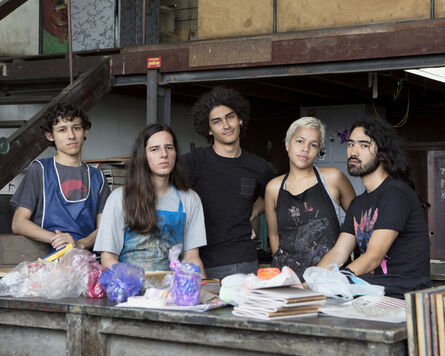 André Penteado, ‘Giovanni, Lucas, Philip, Beatriz and Yuji, students of the School of Fine Arts of UFRJ (series Missão Francesa)’, 2017