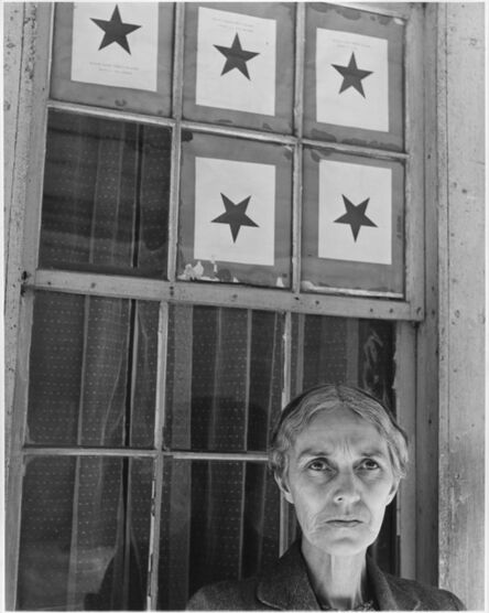 Louise Dahl-Wolfe, ‘Five Star Mother: Elzora Williams, Nashville, Tennesse’, 1943