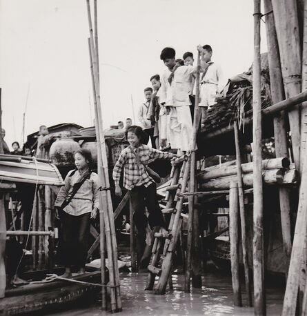 Agnès Varda, ‘Canton (Chine), village flottant, retour de l’école’, 1957