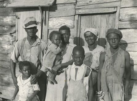 Carl Mydans, ‘Lewis Hunter, Negro client, with his family, Lady's Island, Beaufort, South Carolina’, June 1936
