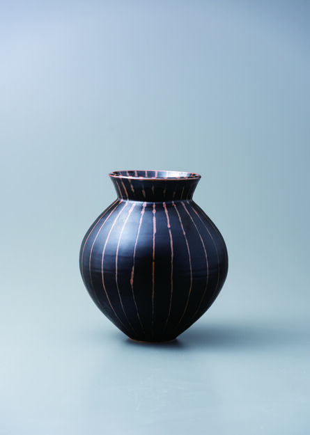 Yoshinori Hagiwara, ‘Flower vase, black glaze’