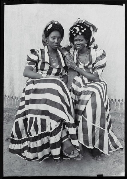 Seydou Keïta, ‘Sans titre/ Untitled (01061)’, 1948-1954