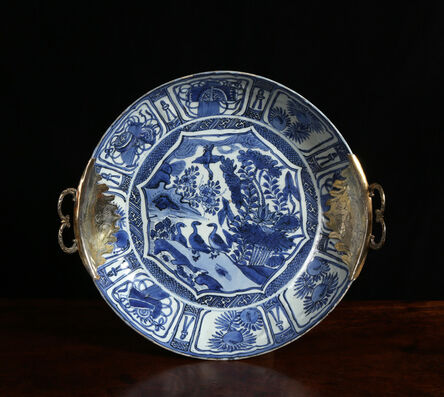 Chinese porcelain, ‘A LATE MING CHINESE KRAAK PORCELAIN DISH WITH SILVER–GILT MOUNTS’, 1613-1625