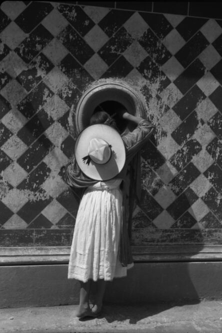 Manuel Álvarez Bravo, ‘La hija de los danzantes | The daughter of the dancers’, 1933