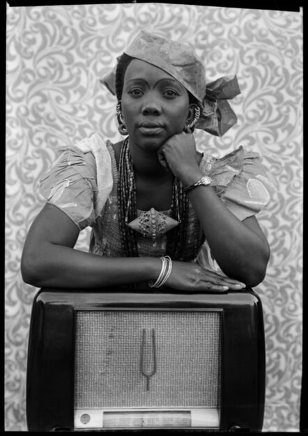 Seydou Keïta, ‘Sans titre/ Untitled (00107-MA.KE.046)’, 1956-1957