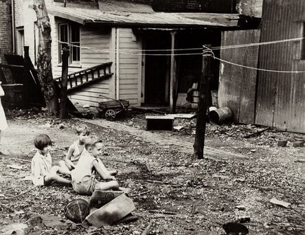 Carl Mydans, ‘Children playing in back yard of slum area near Capitol. Area is inhabited by both blacks and whites. Washington, DC’, 1935-1942