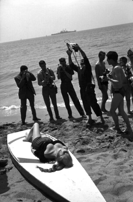 Francois Gragnon, ‘Starlet at the beach during the Film Festival’, 1960