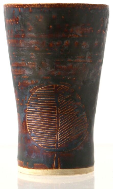 Lucie Rie, ‘Early Scraffito Vase with Roman Bathtub Leaf Design’