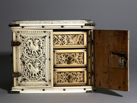 ‘Cabinet (with an elephant hunt and the island of Matara)’, 1660-1670