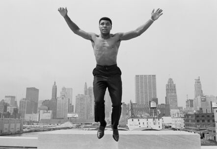 Thomas Hoepker, ‘Muhammed Ali jumping from a bridge over the Chicago River’, 1966