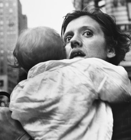 Leon Levinstein, ‘Mother and Child, Herald Square, New York’, 1965