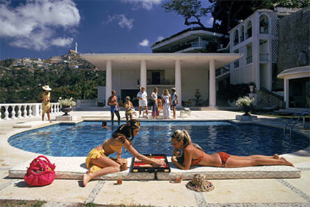 Slim Aarons, ‘Poolside Backgammon, 1972: Guests at Villa Nirvana in Las Brisas, Acapulco, Mexico’, 1972