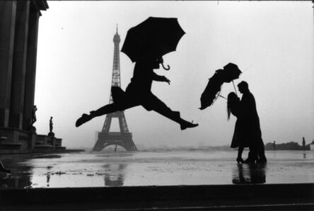 Elliott Erwitt, ‘Paris, France (umbrella jump)’, 1989