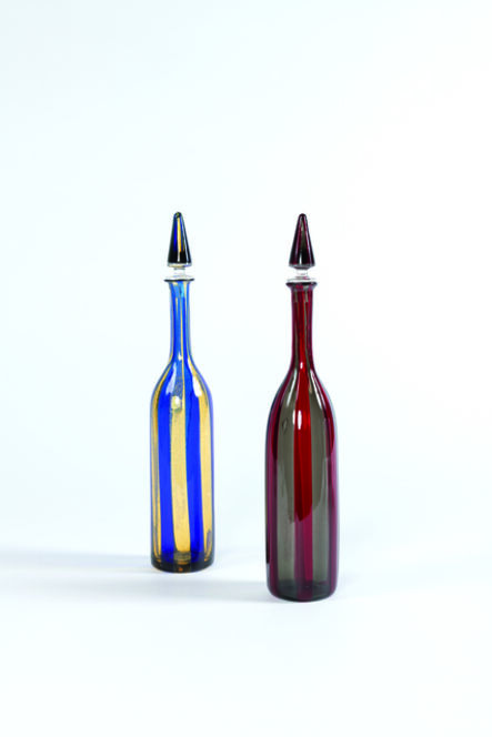 Paolo Venini, ‘Set of two bottles with stopper «A Fasce Verticali» in Murano glass’, vers 1950