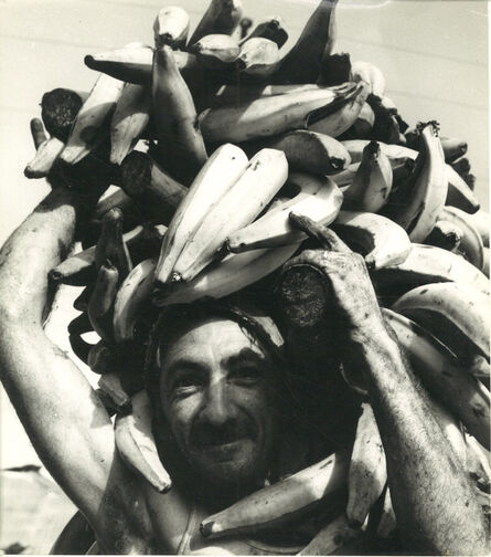 Leo Matiz, ‘El hombre plátano [The banana man]. Aracataca, Colombia’, 1949