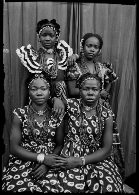Seydou Keïta, ‘Sans titre (11995)’, 1952-1955