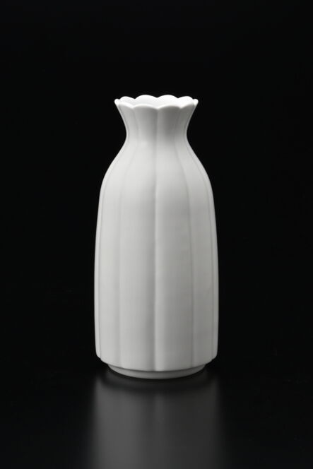 Manji Inoue, ‘Engraved Hakuji (white porcelain) Chrysanthemum Vase 01’, 2019