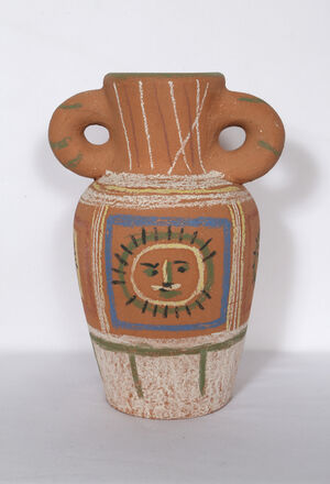 Vase avec decoration pastel (Vase with Pastel Decorations)