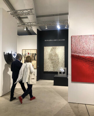 Donghwa Ode Gallery at Art Miami 2021, installation view