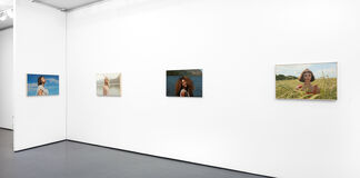 Yigal Ozeri | Insistently Real, installation view
