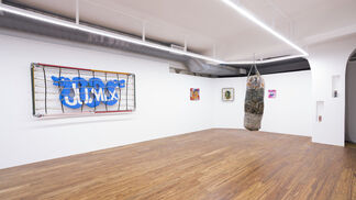 Bruno Smith: Floats, installation view