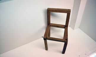 SILLAS (Chairs), installation view