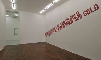 Lawrence Weiner MADE DONE WITH A PINCH OF SALT, installation view