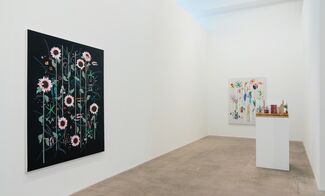 Roland Reiss: Floral Paintings and Miniatures, installation view