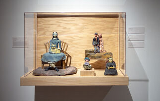 About Face: Contemporary Ceramic Sculpture, installation view