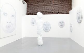 Dunya Zakharova: – 77,8 ° C, installation view