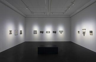 Studiosaurus Ferox. Florin Mitroi, Works of Art 1974–2002, installation view