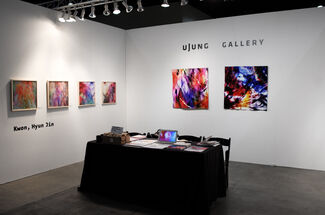 uJung Gallery at LA Art Show 2018, installation view