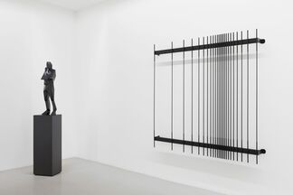 Xavier VEILHAN "Flying V", installation view