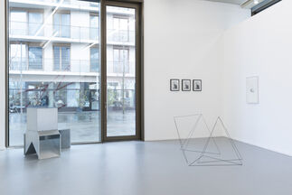 Implicit Movement, curated by Dr. Burkhard Brunn, installation view