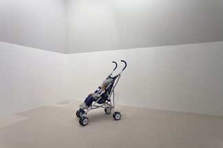 Duane Hanson Olivier Mosset, installation view