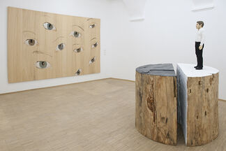 Stephan Balkenhol, installation view