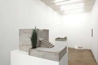 Isa Melsheimer, 'Dachgarten', installation view