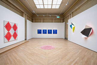 Eccentric Objects, installation view