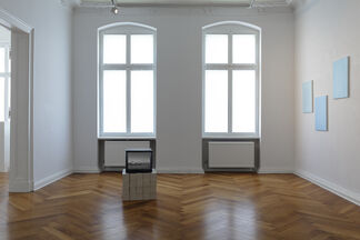 Recurrence: Isaac Chong Wai, Elmas Deniz, Simon Wachsmuth, curated by Lotte Laub, installation view
