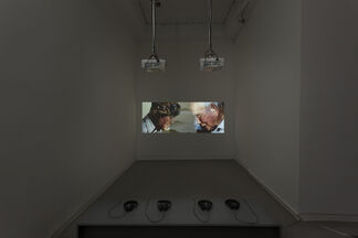 Double Projection, installation view