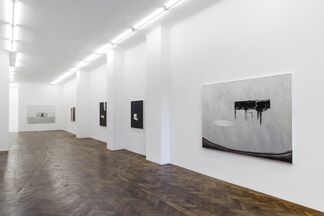 "Ein Brief" - Recent paintings by Dexter Dalwood. curated by_Michael Bracewell, installation view