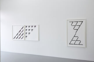 Ignacio Uriarte: Divisions and Reflections, installation view