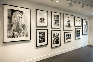 Terry O'Neill: 'Every Picture Tells A Story', A Retrospective, installation view