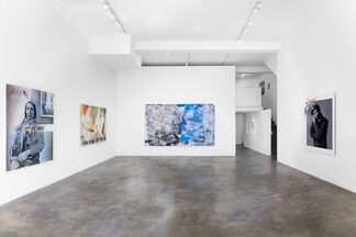 Lee Quiñones - Black and Blue, installation view