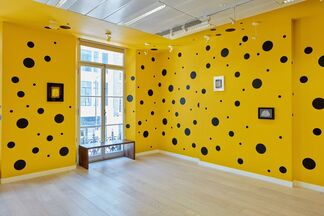 Yayoi Kusama: Small Pumpkin Paintings, installation view