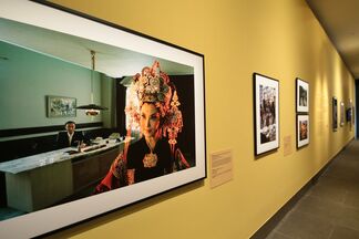 Picturing Asia: Double Take – The Photography of Brian Brake and Steve McCurry, installation view