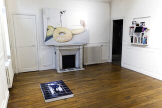 Life Saver - a duo show with Isabella Hin & Madeleine Roger-Lacan, installation view