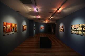Steve McCurry, Icons, installation view